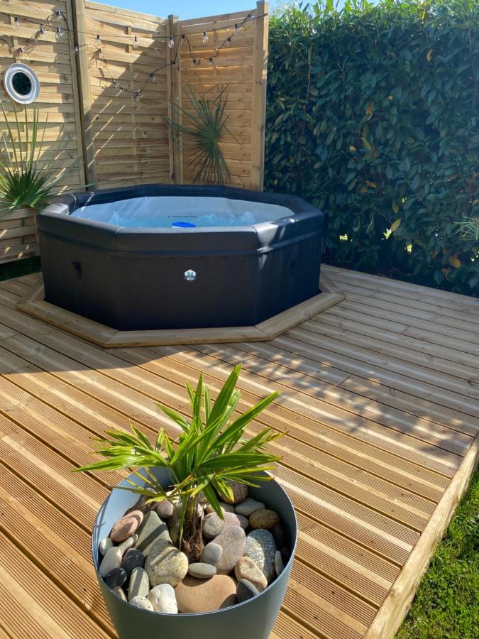 Tiny Et Jacuzzi Charente Maritime Villa Plassay Eksteriør billede